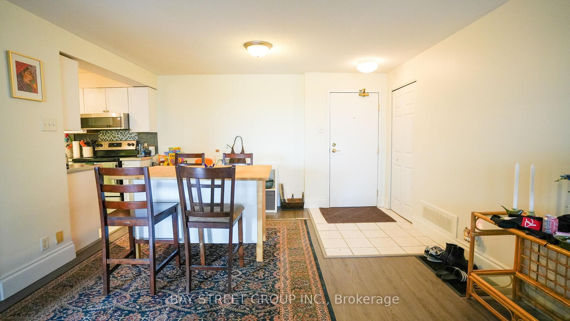 429 Somerset Street Unit 1007 photo 4