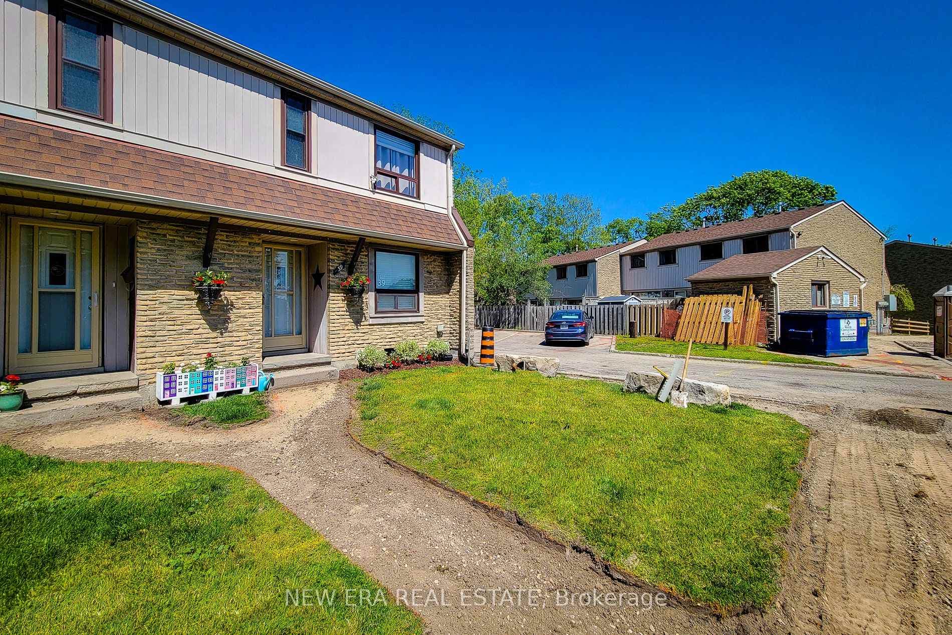 280 Thaler Avenue Unit 39 photo 5