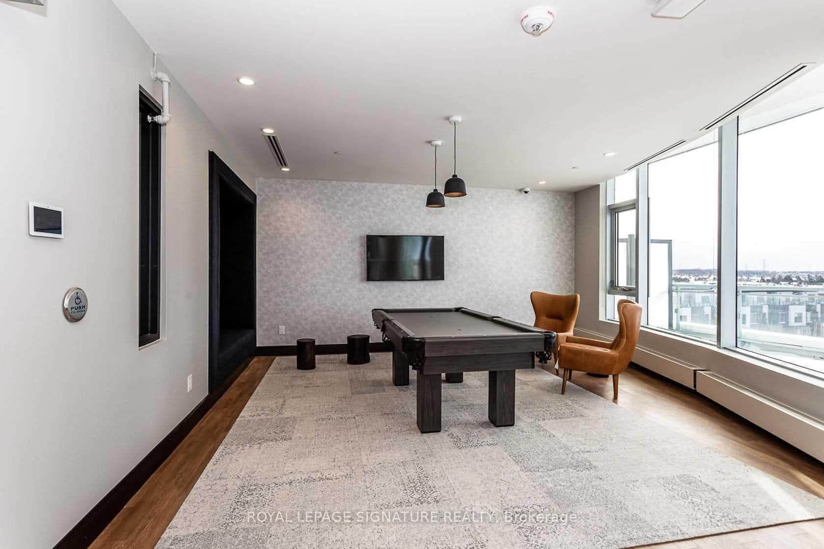 2520 Eglinton Avenue Unit 814 photo 14