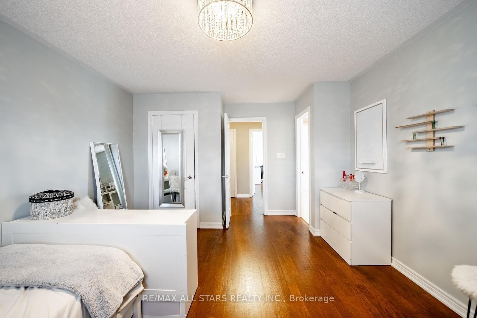 411 Hoover Park Drive photo 36