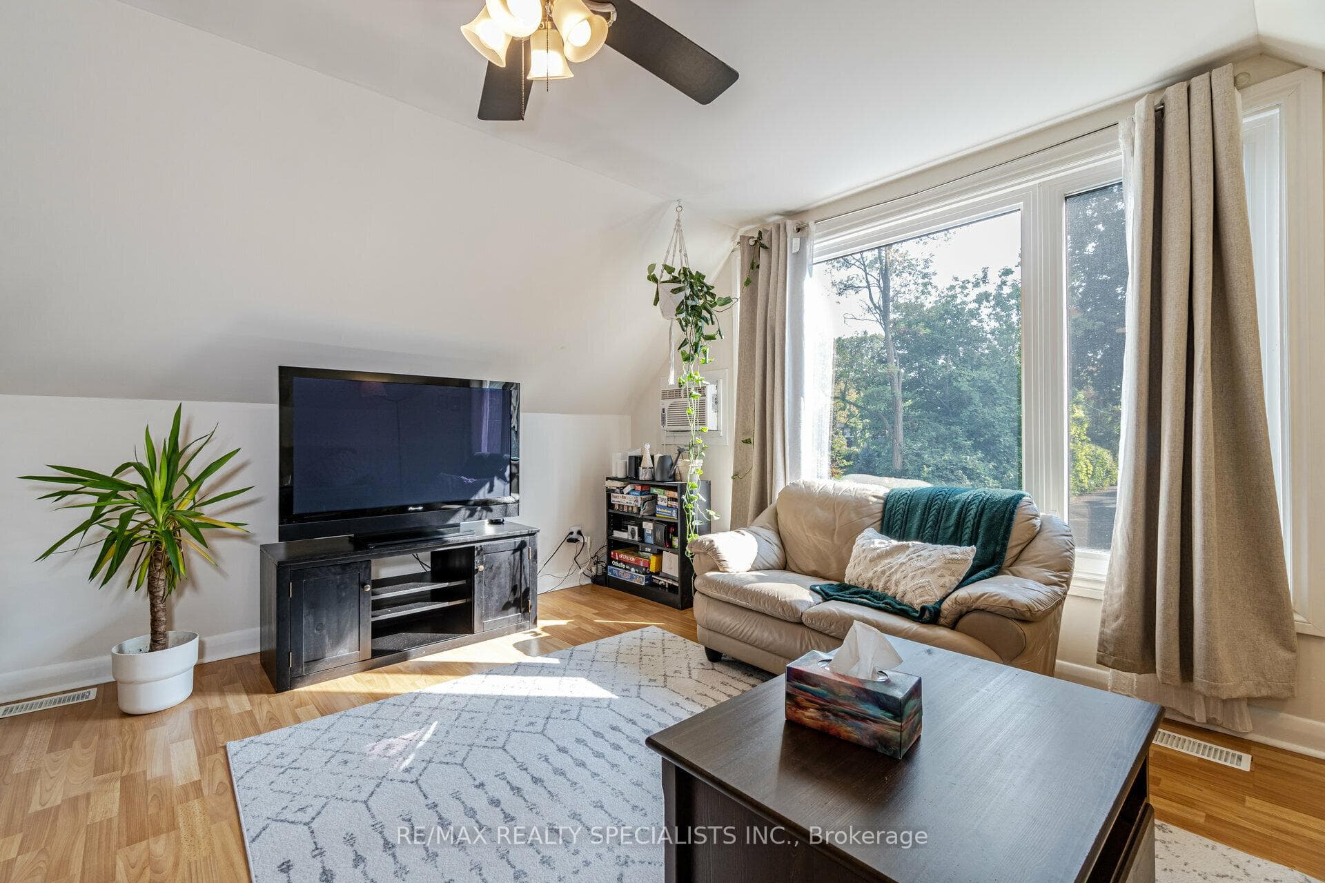 1233 Mississauga Road photo 12