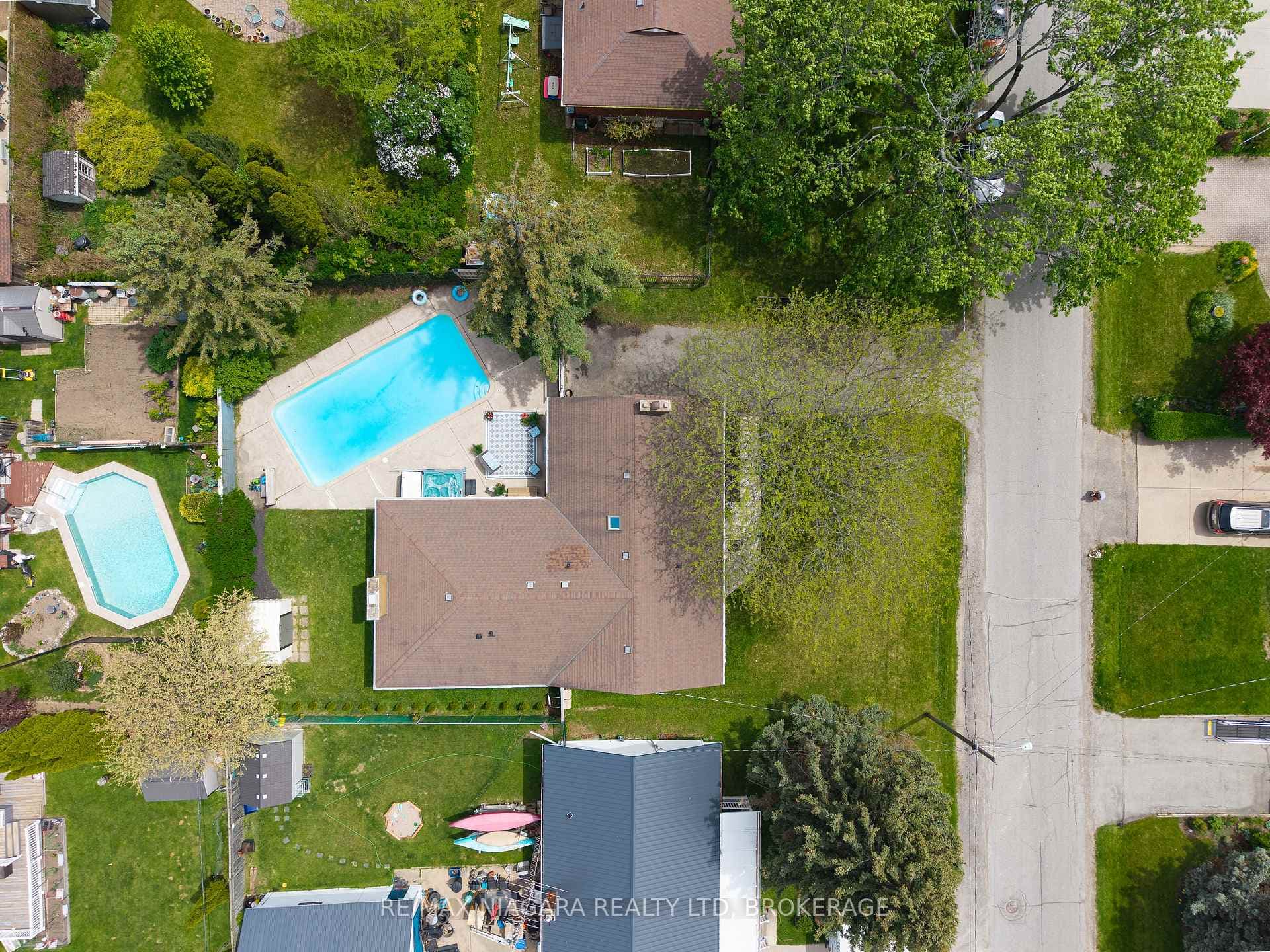 Beautiful oasis near Lake Ontario