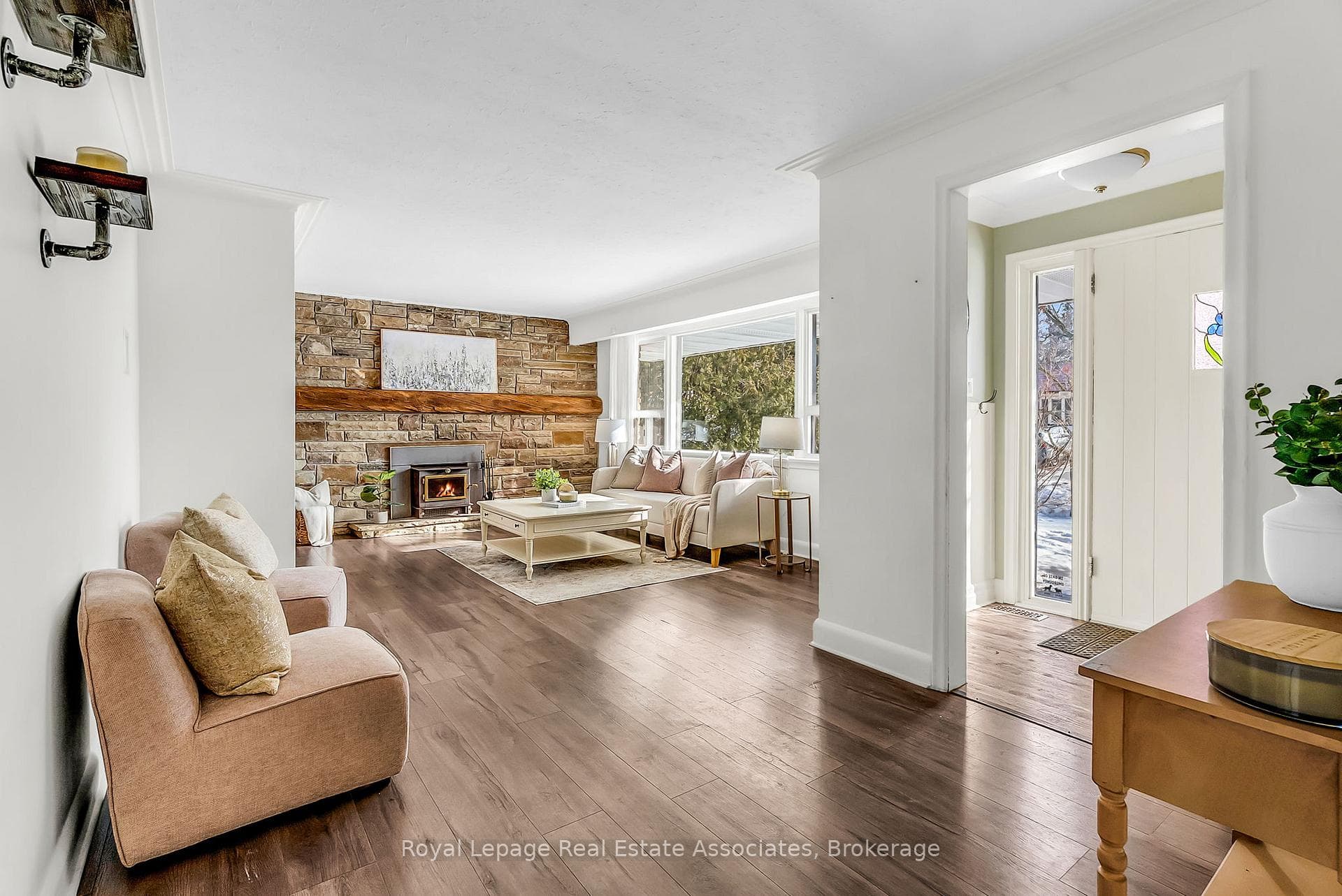 16 Carberry Street photo 13