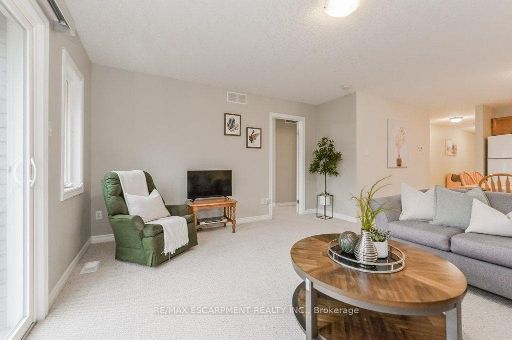 27 Beirnes Court photo 19