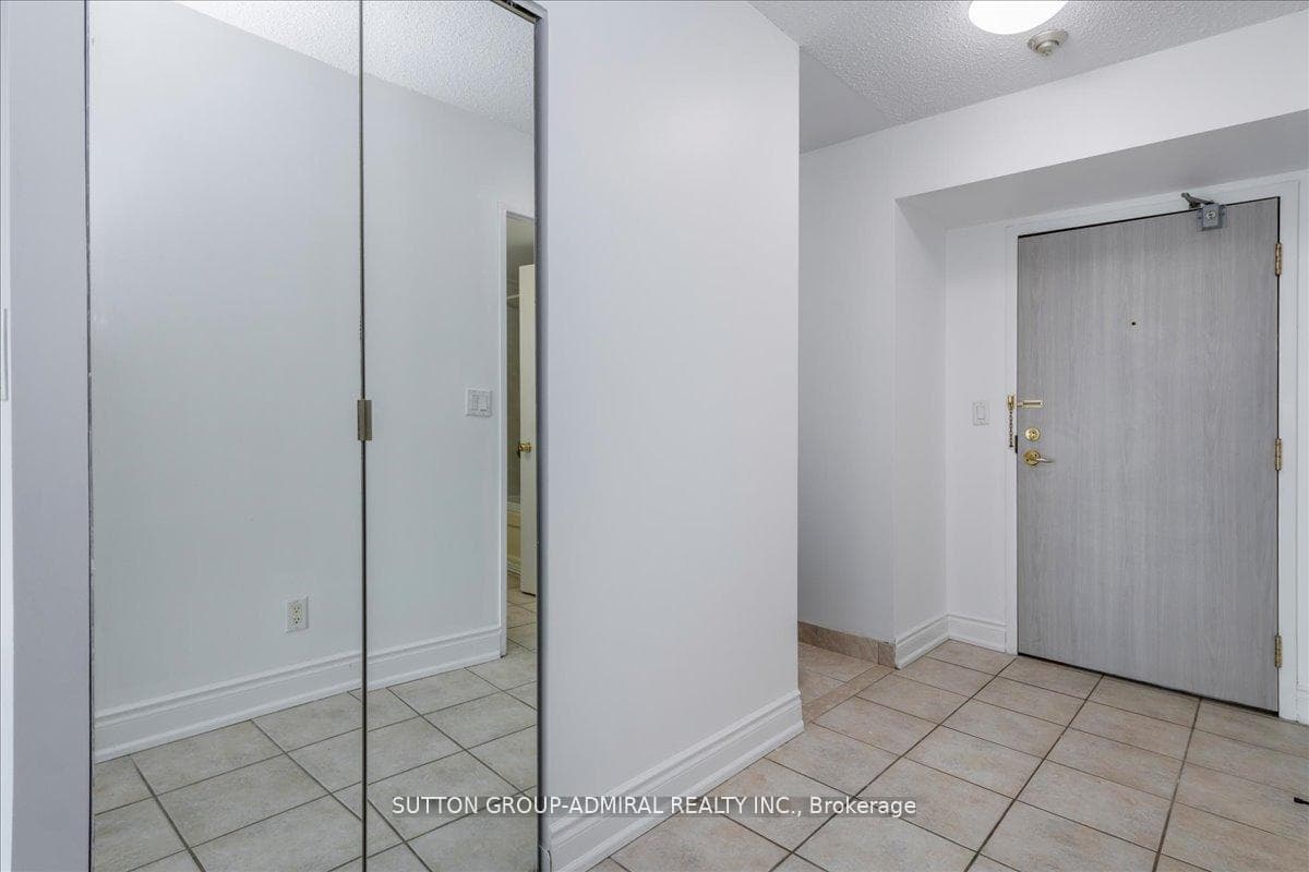 150 Dunlop Street Unit 509 photo 5