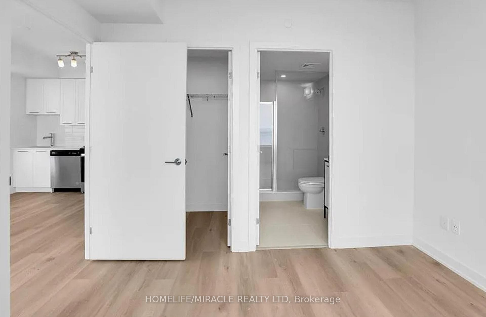 385 Winston Road photo 7