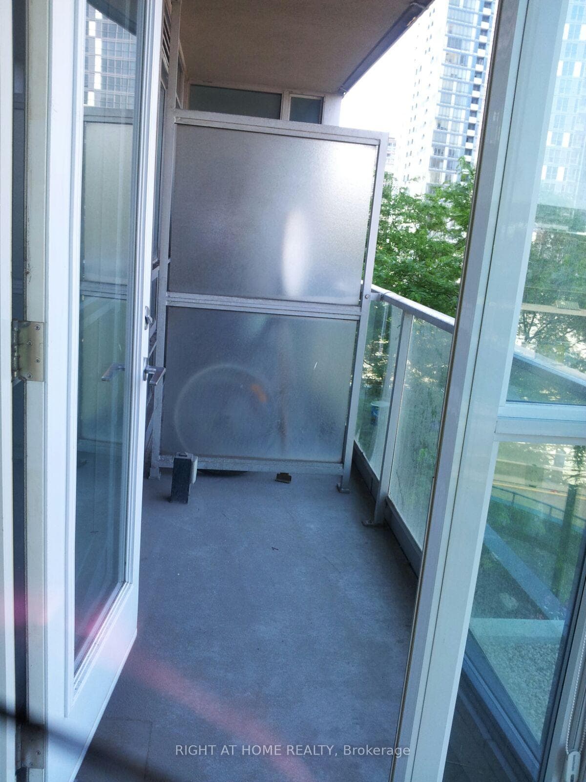 18 Yonge Street Unit 809 photo 11