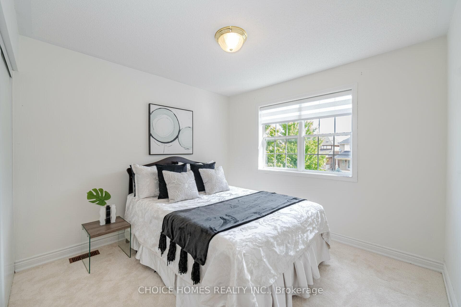 632 Armstrong Boulevard photo 33