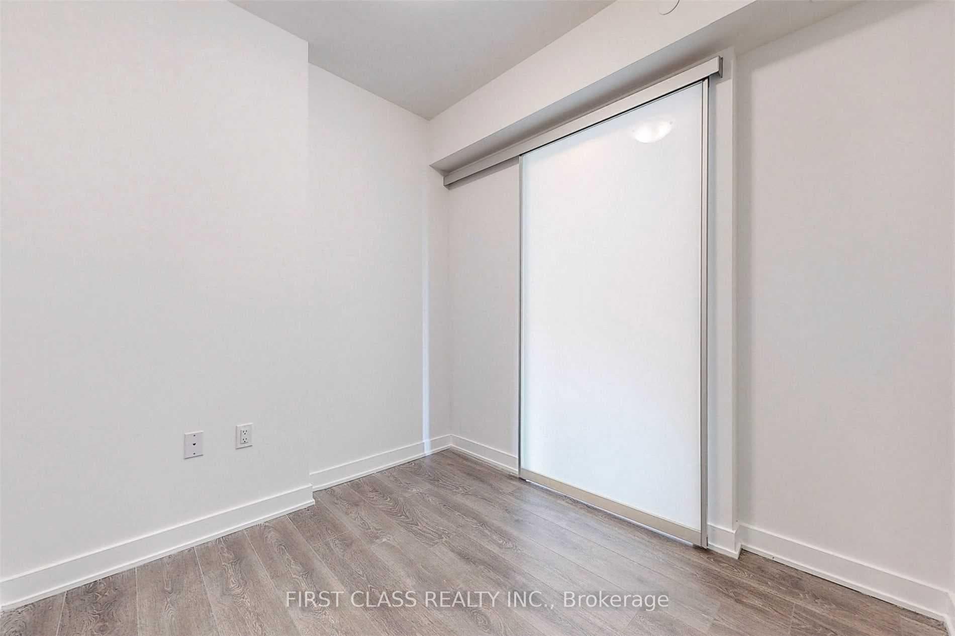 195 Redpath Avenue Unit 2709 photo 18
