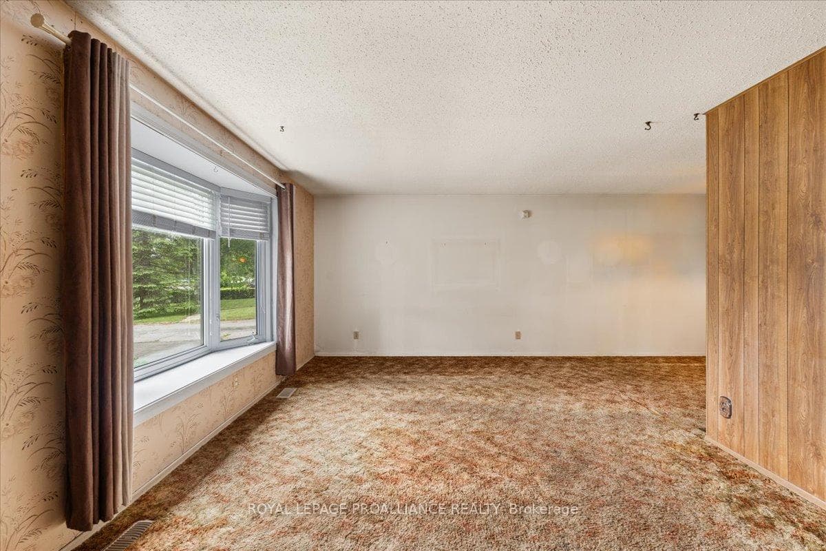9 Graham Road photo 4