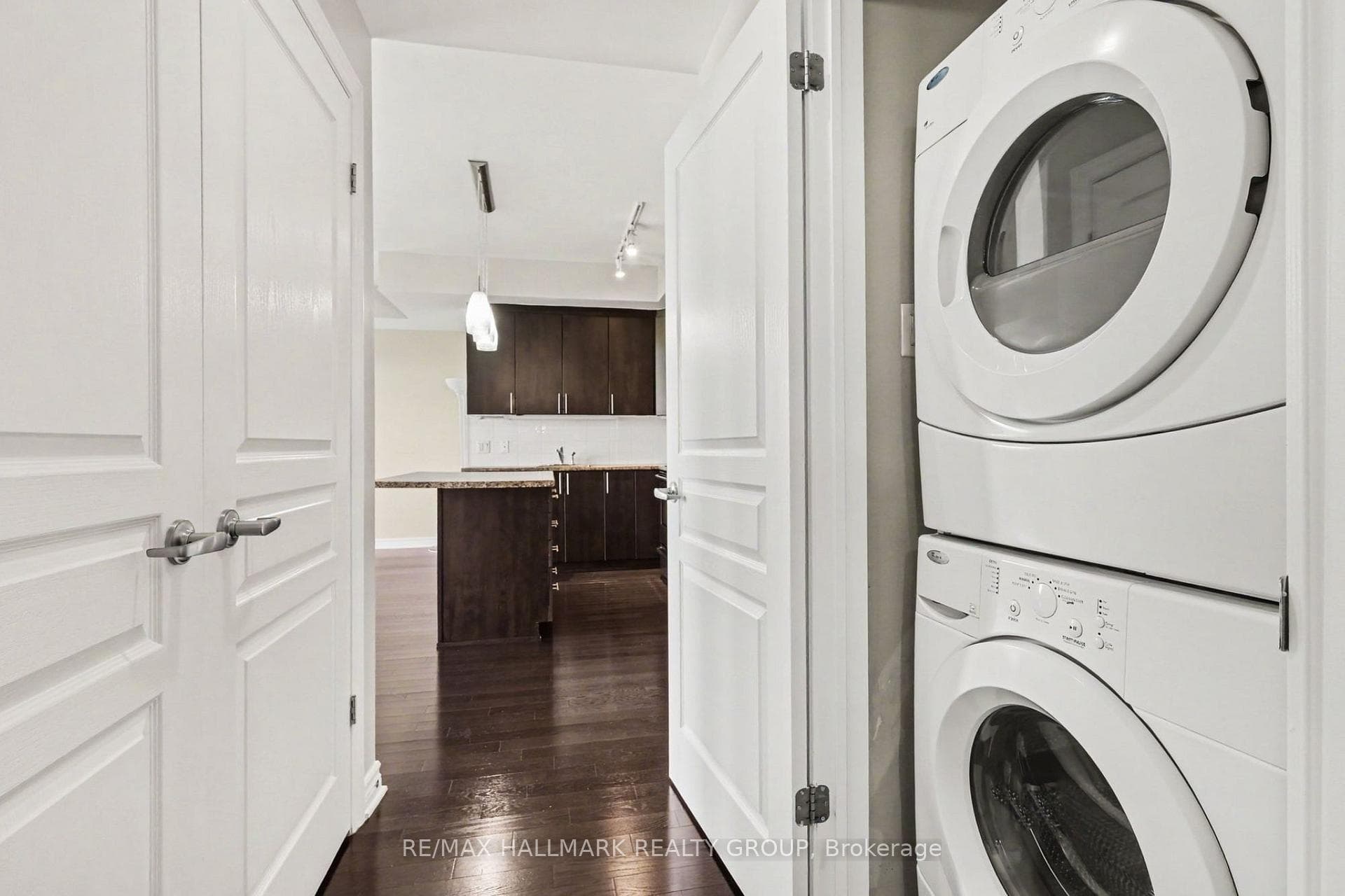 755 Beauparc Private Unit 303 photo 19