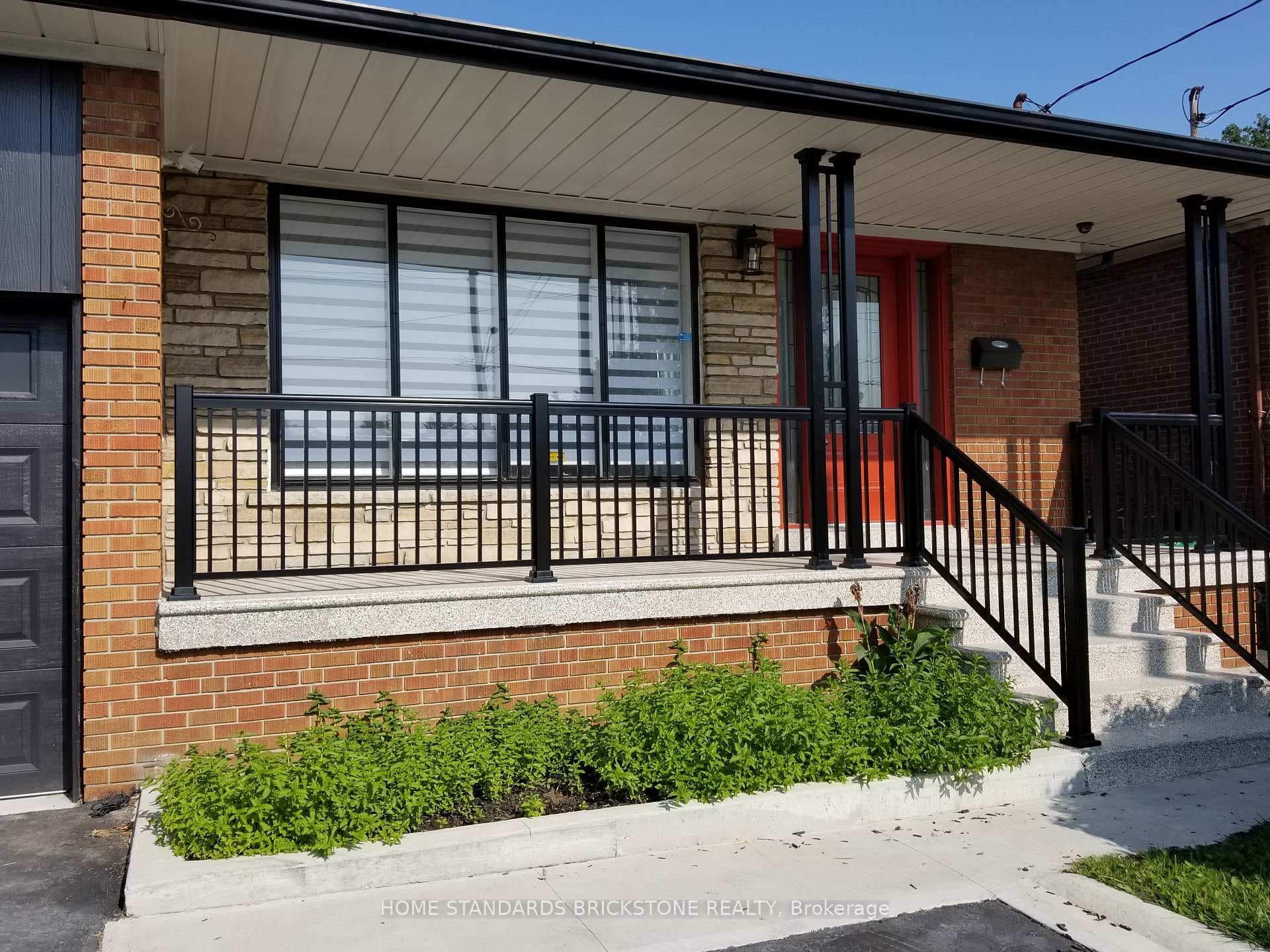 759 Bloor Street photo 2