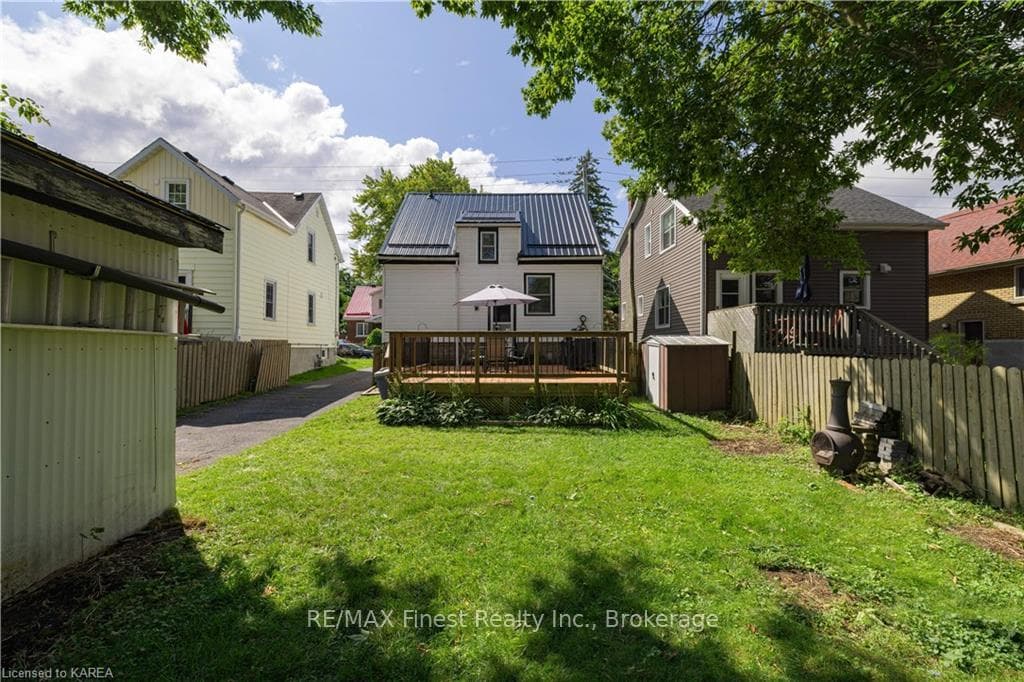 193 PINE Street photo 32
