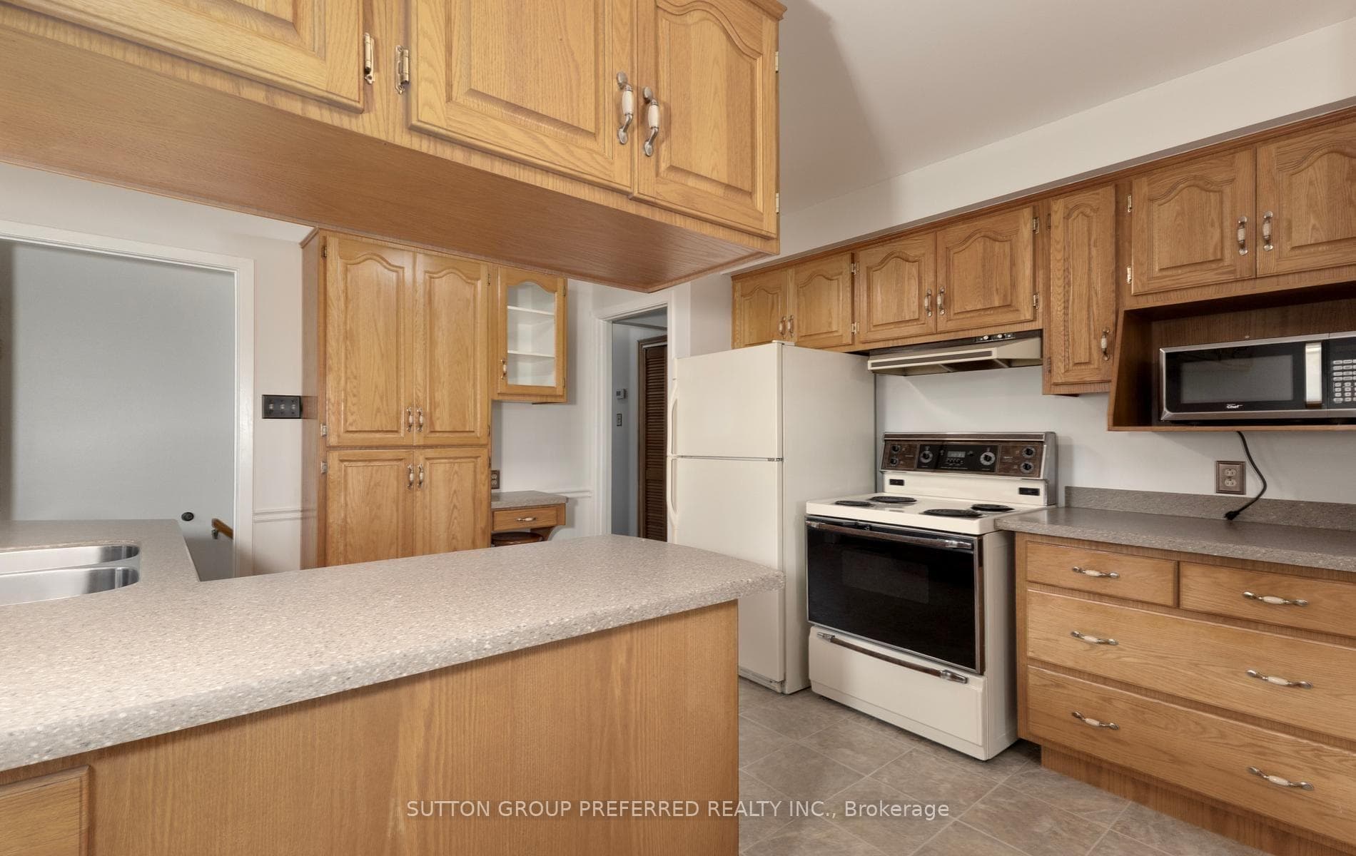 55 Jena Crescent photo 7