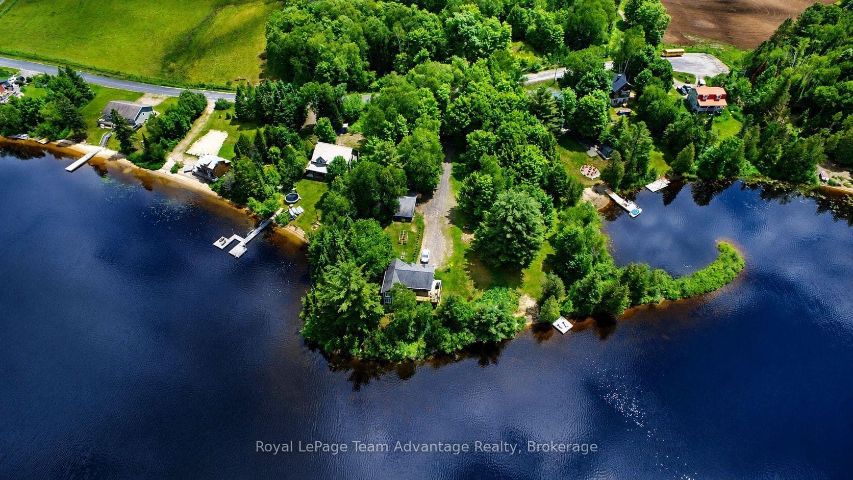 134 Johnston Road photo 1