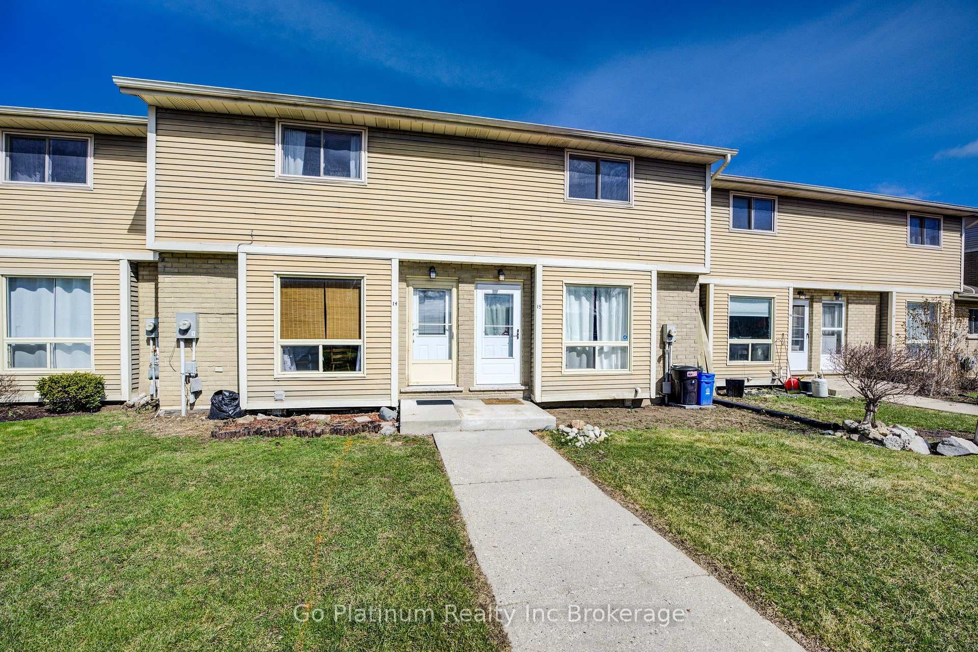 871 Parkinson Road Unit 15 photo 4