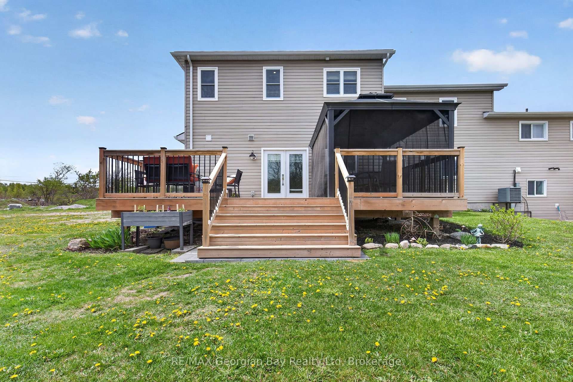 449 Park Street photo 40