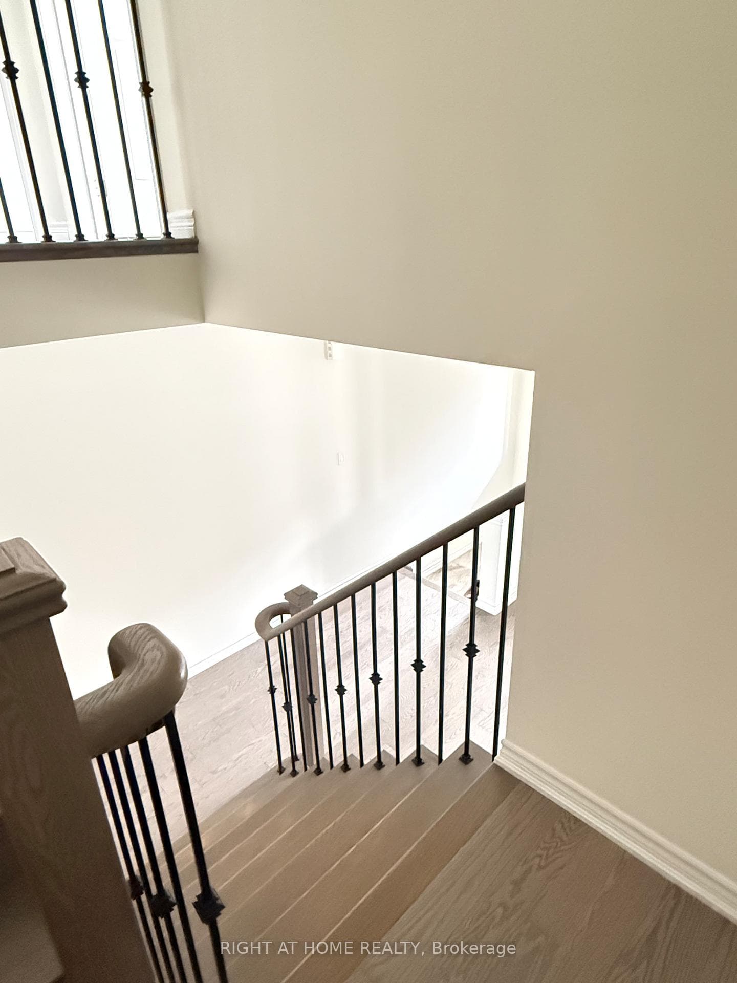 31 Hickling Lane photo 4