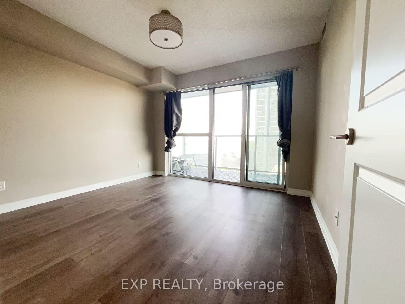 275 Yorkland Road Unit 709 photo 7