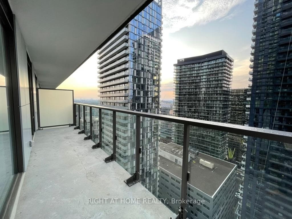 View - 04