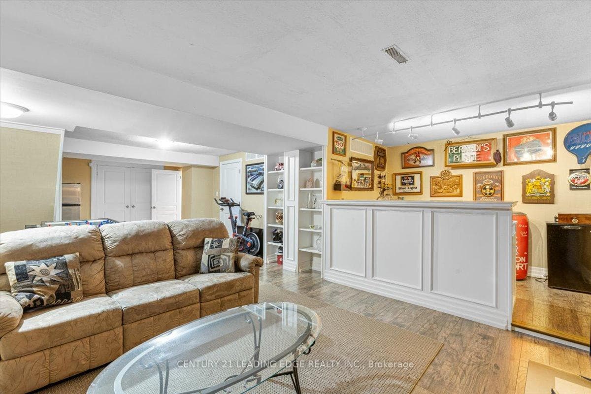 69 PARKINSON Road photo 23