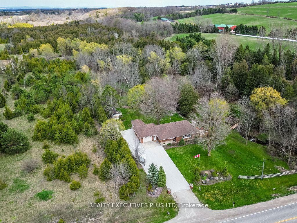 936125 Airport Road photo 40