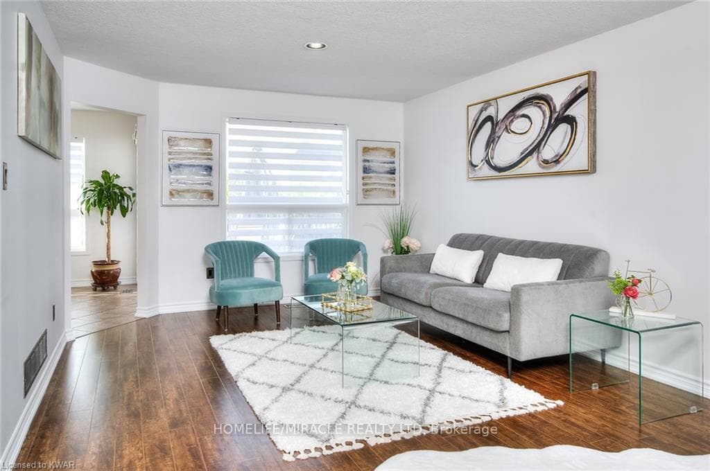 88 Fallowfield Drive Unit #Upper photo 10