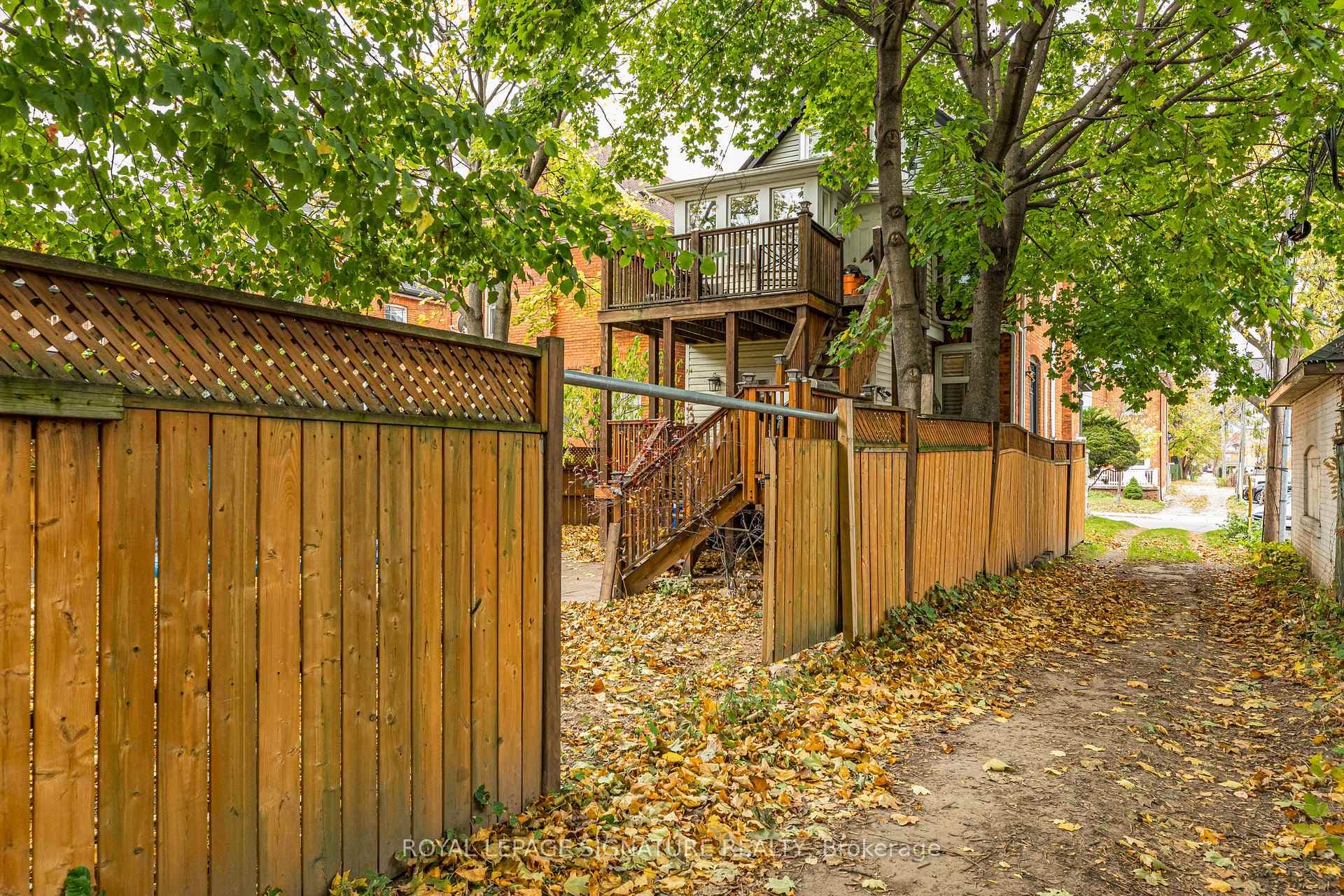 109 Fairleigh Avenue photo 38