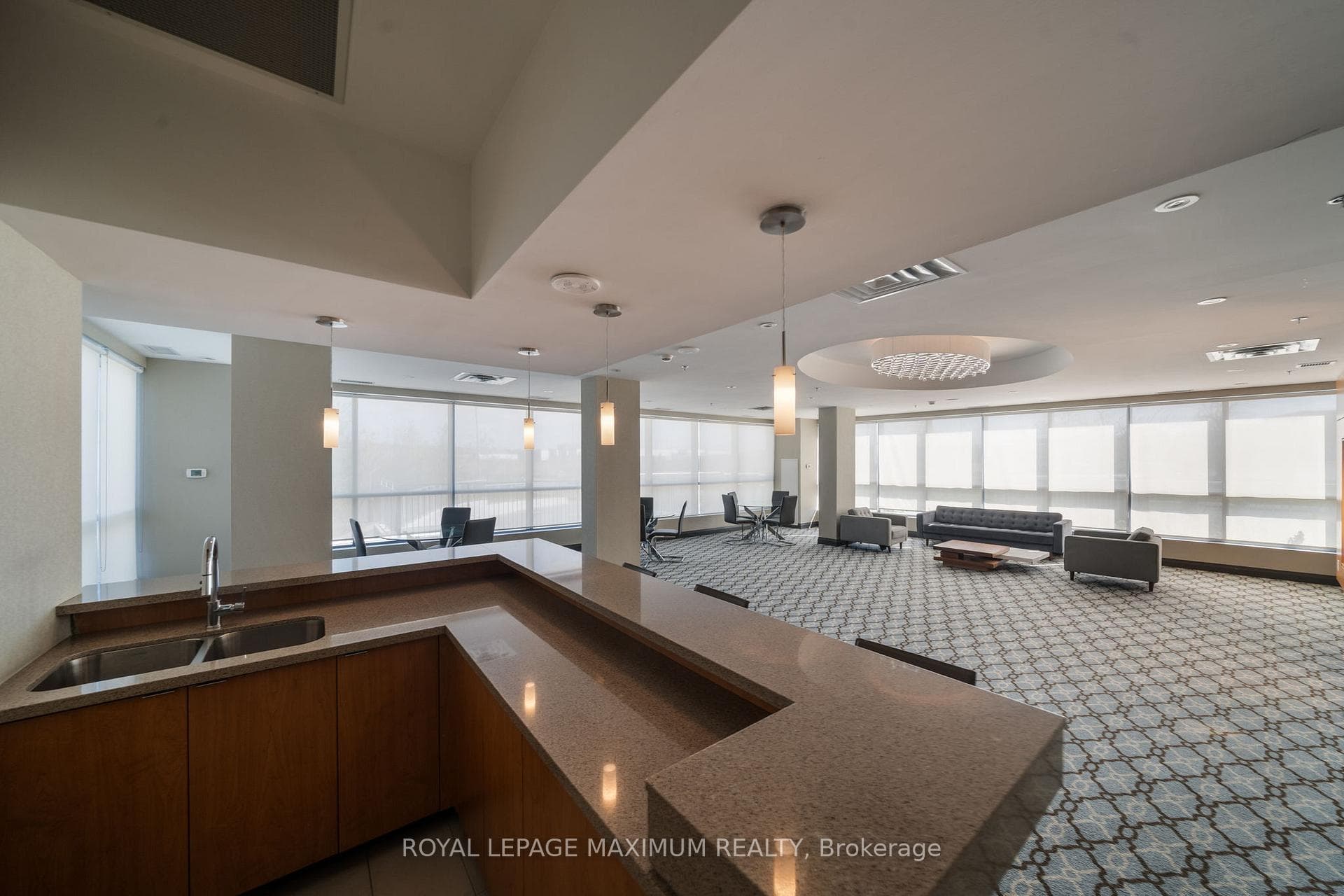 840 Queens Plate Drive Unit 1503 photo 33