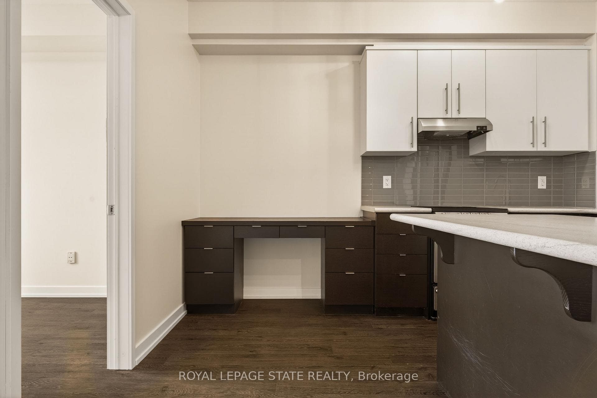 520 North Service Road Unit 308 photo 15