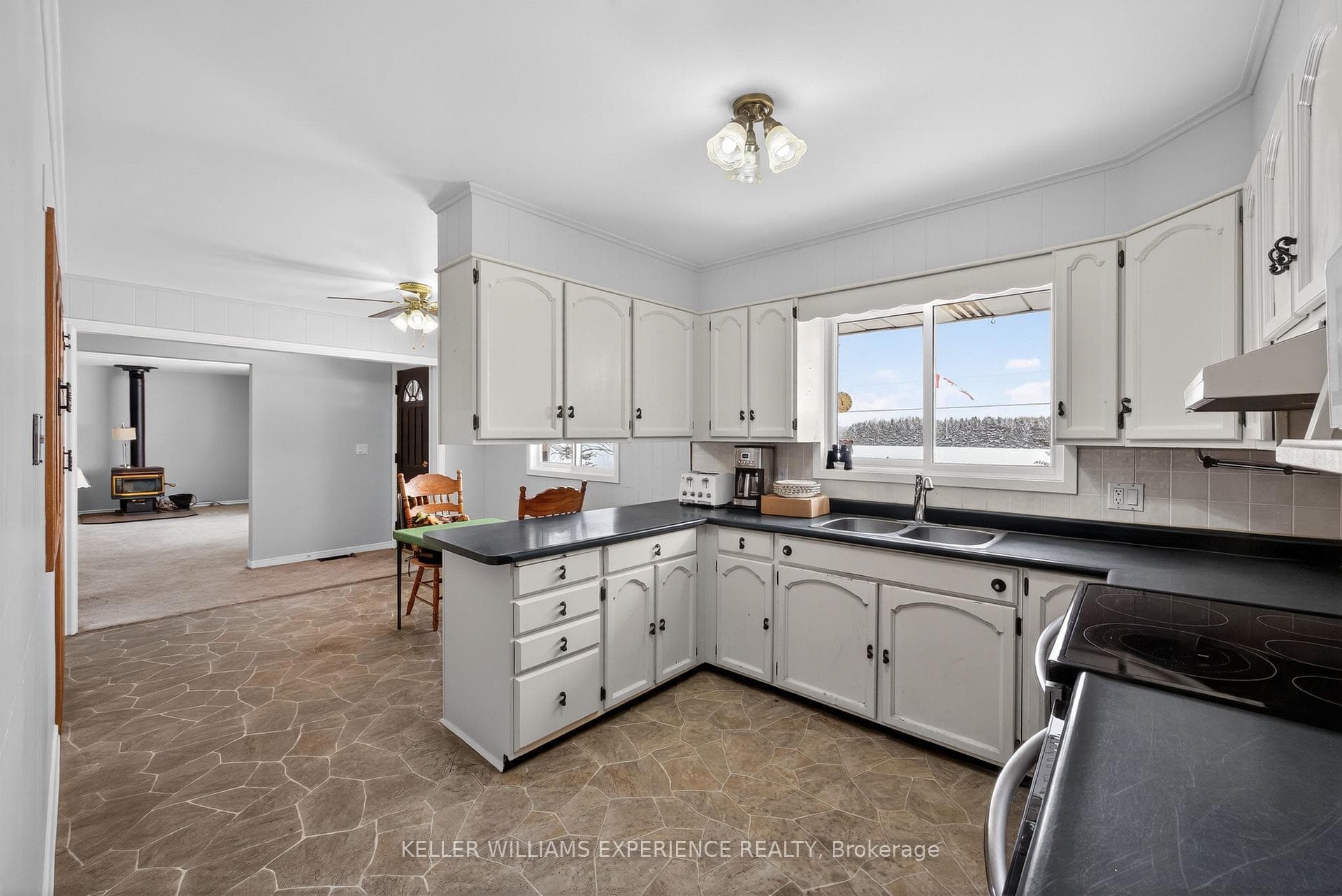 1130 Baseline Road photo 5