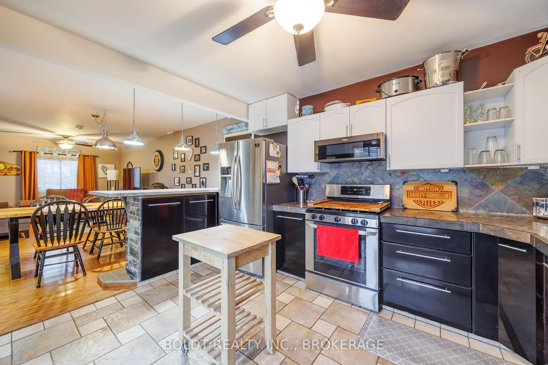 19 Patricia Avenue photo 8
