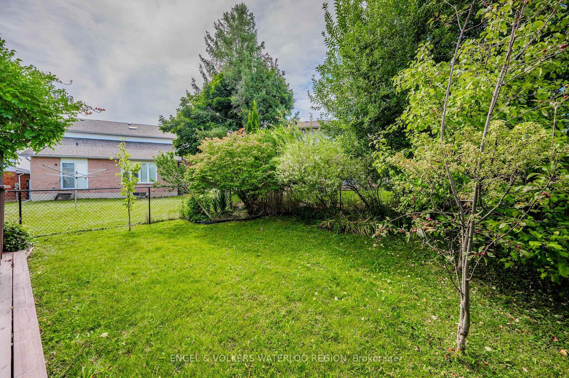 499 Old Orchard Place photo 33