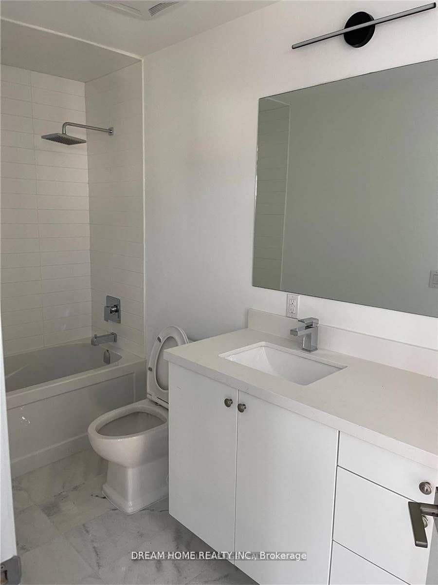 18 Greenbriar Road Unit 2 photo 8