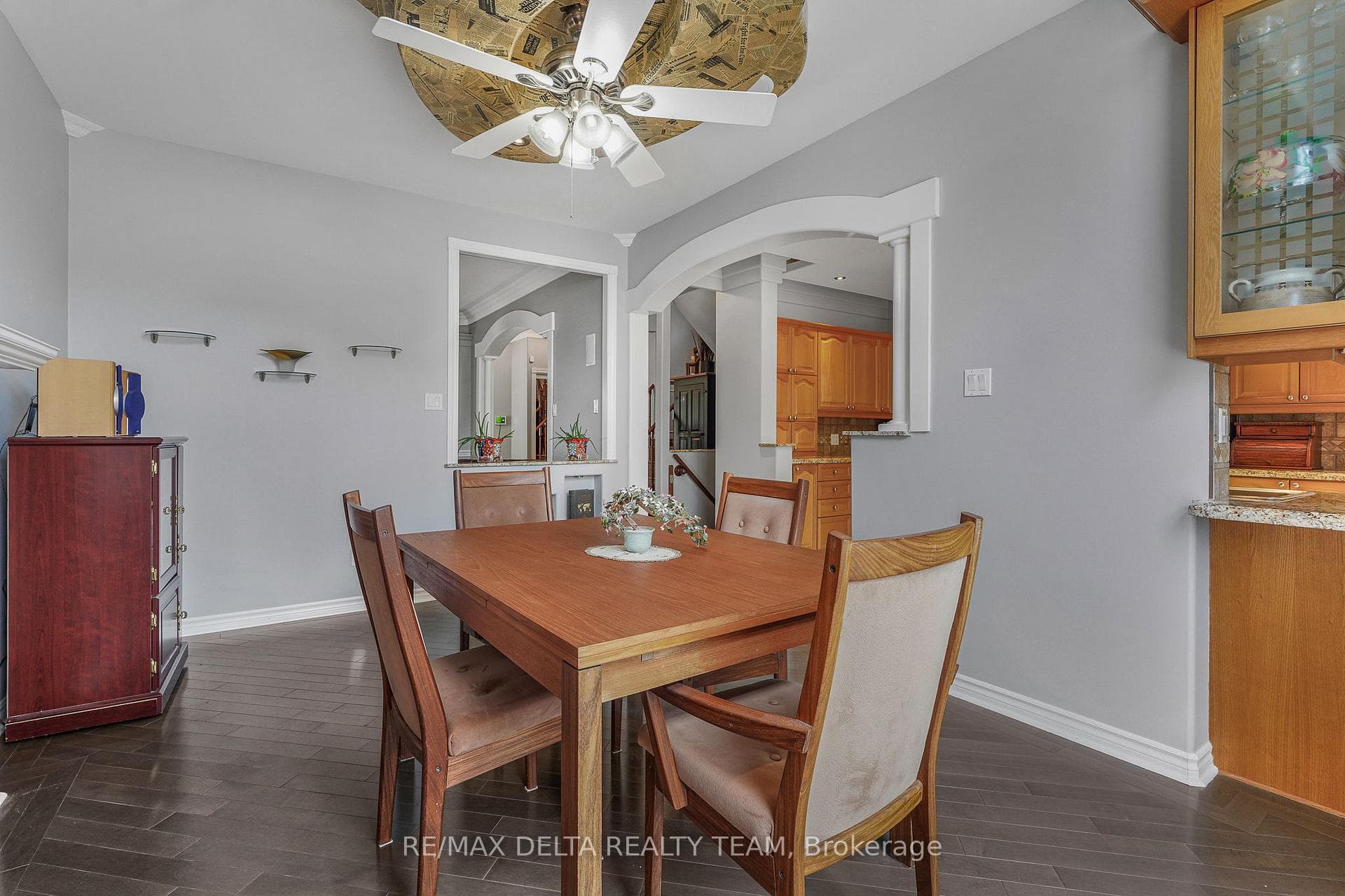 2040 Sunland Drive photo 14