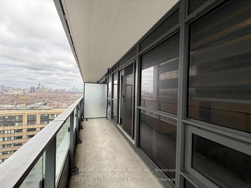 395 Bloor Street Unit 1603 photo 16