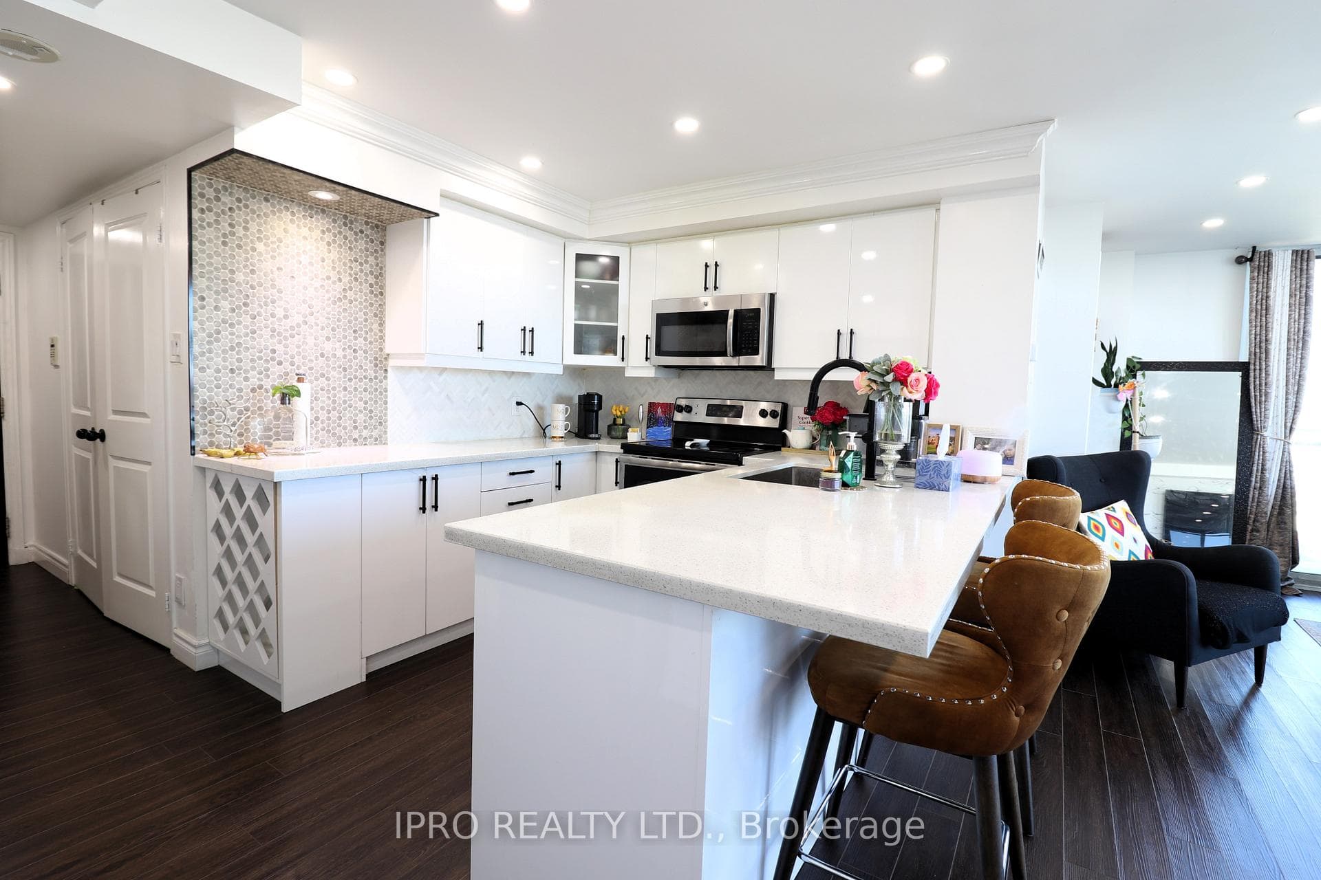 8 Rosebank Drive Unit 17L photo 7