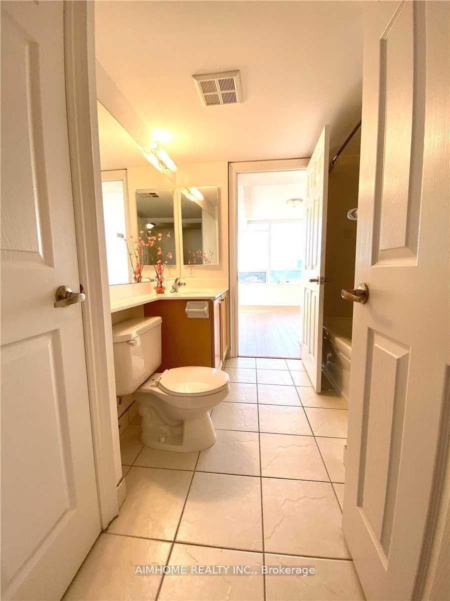 33 Cox Boulevard Unit 827 photo 28