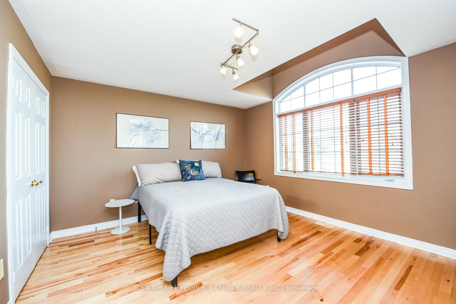 2343 Bankside Drive photo 16