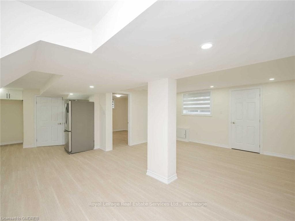 372 HIGHSIDE Drive Unit Basement photo 3
