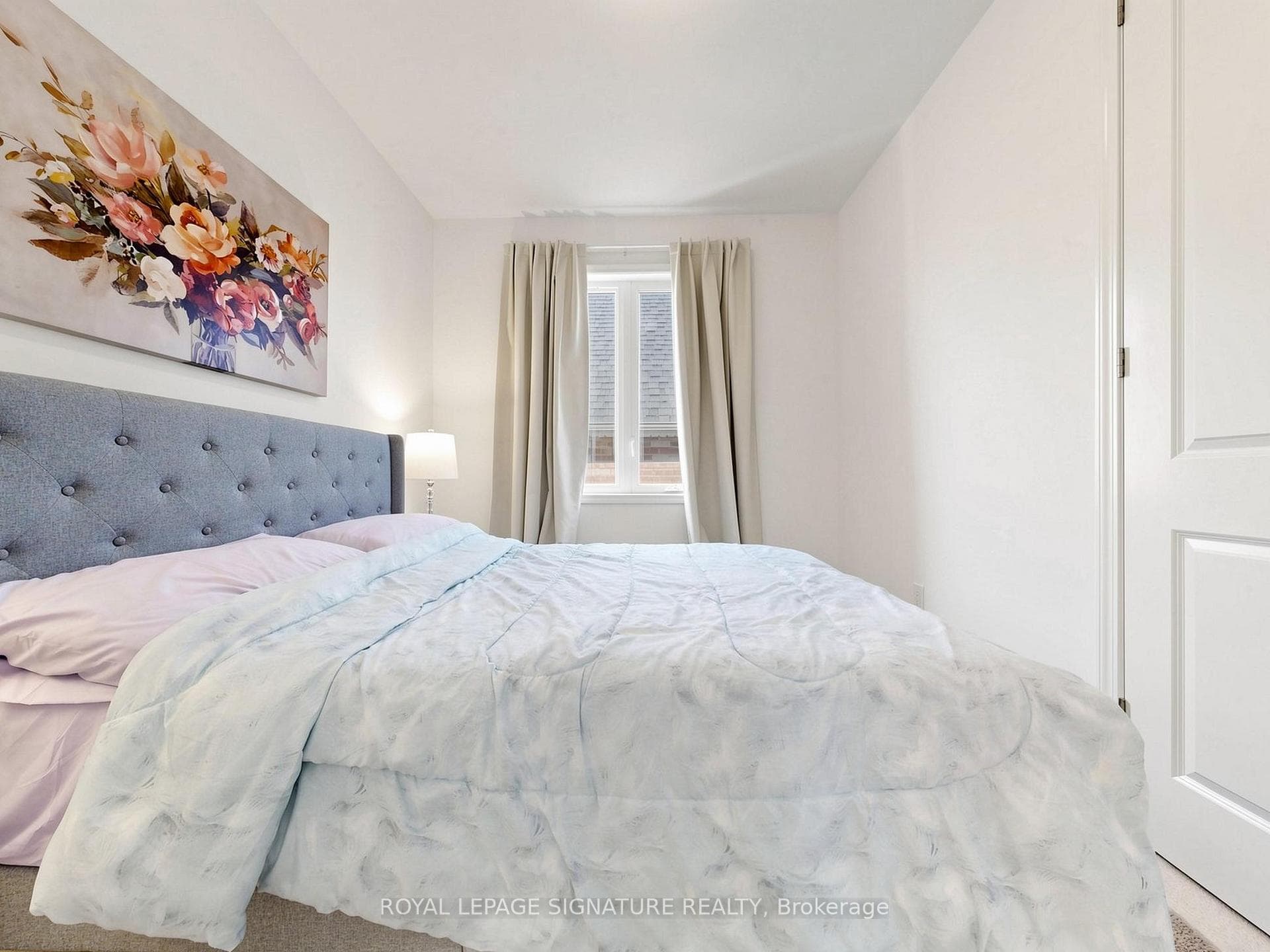 635 Newlove Street photo 41