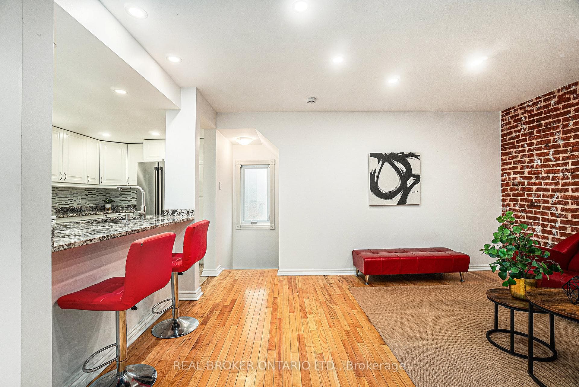 1204 Shillington Avenue Unit 5 photo 7