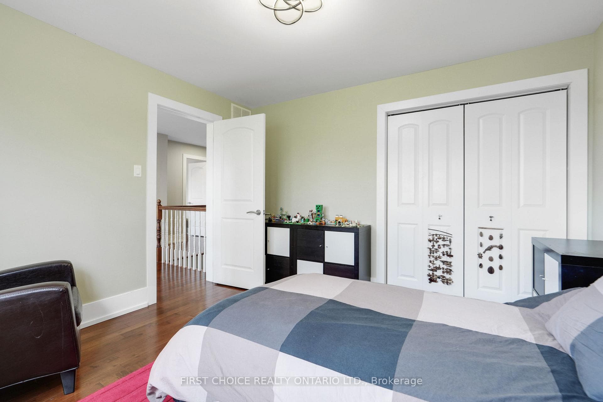 38 Withrow Avenue photo 31