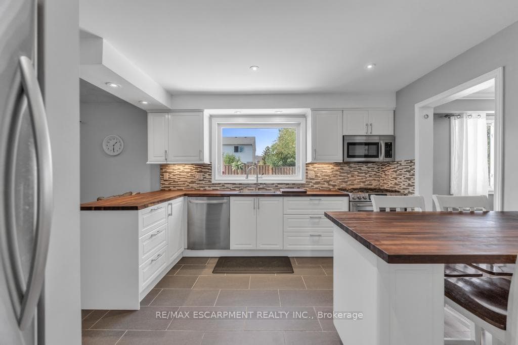 14 Greening Avenue photo 8