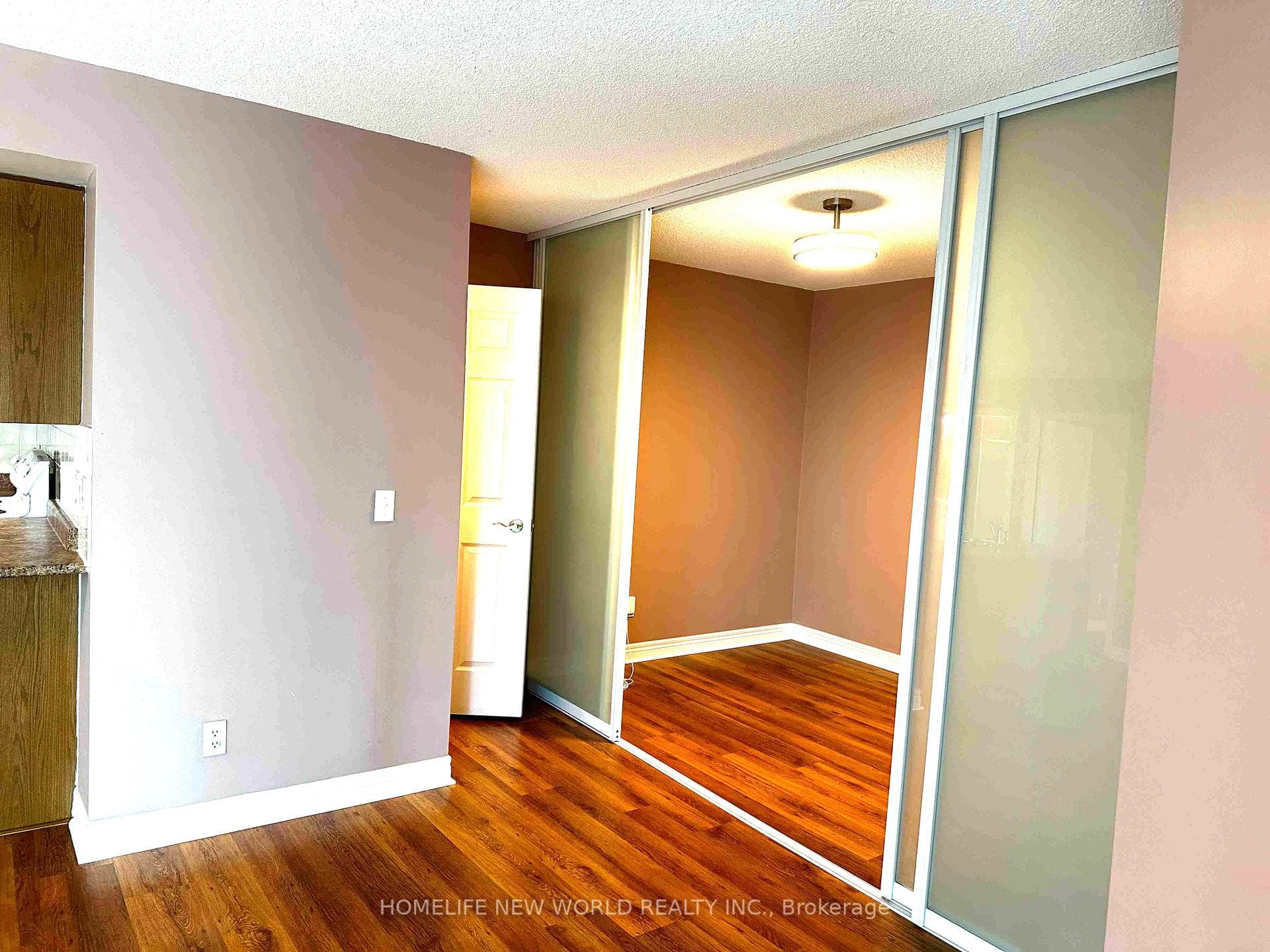 Partitioned den