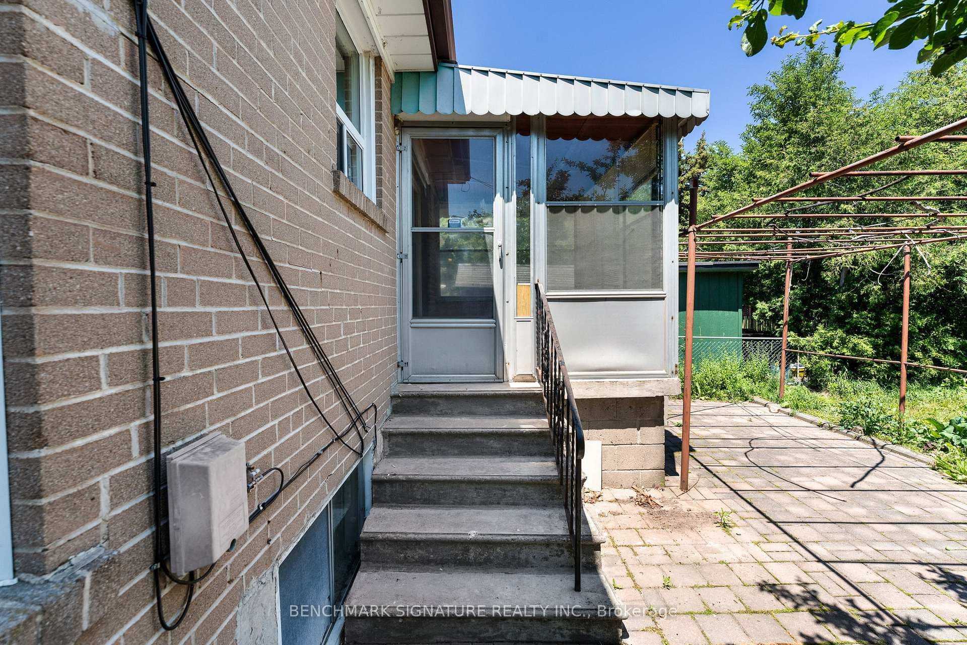 51 Baybrook Crescent photo 35