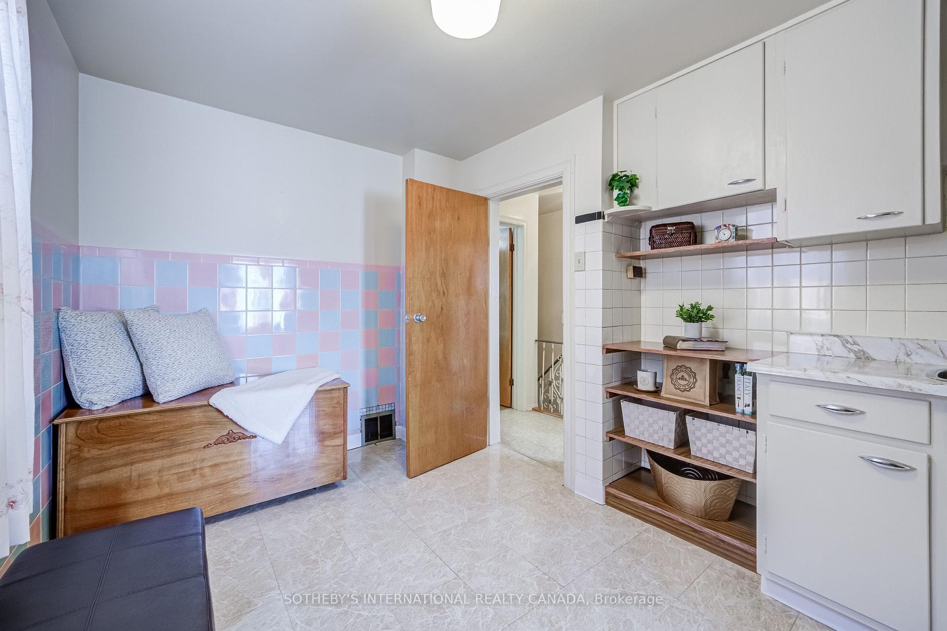 157 Ascot Avenue photo 26