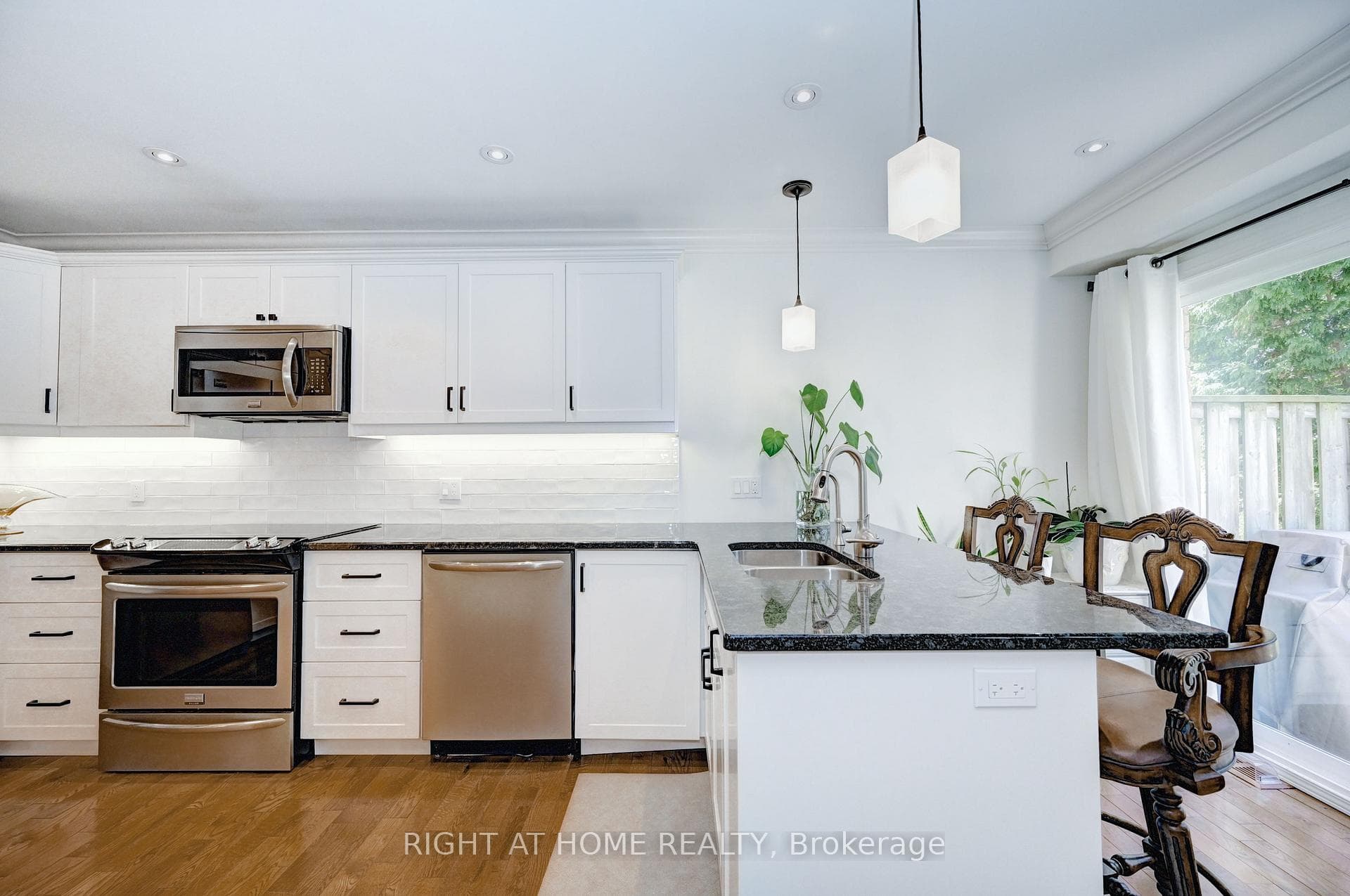 524 Beechwood Drive Unit 10 photo 14