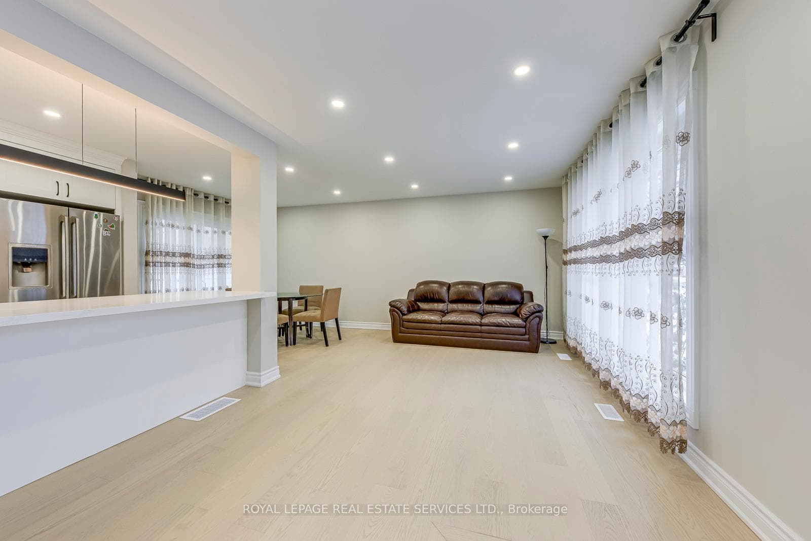 2420 Raymore Drive photo 3