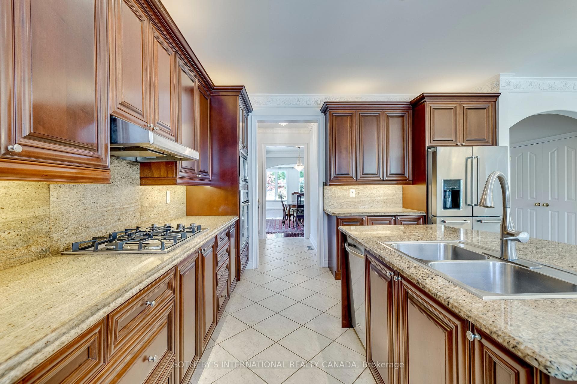 549 Renshaw Court photo 12